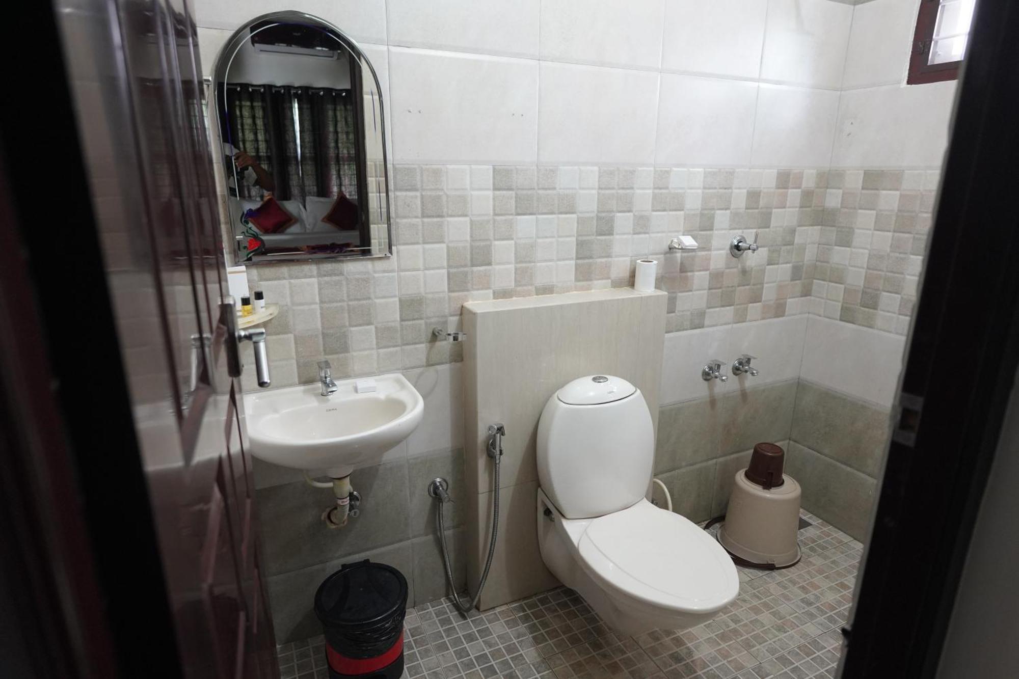 Swapna Home Suites Недумбассери Номер фото