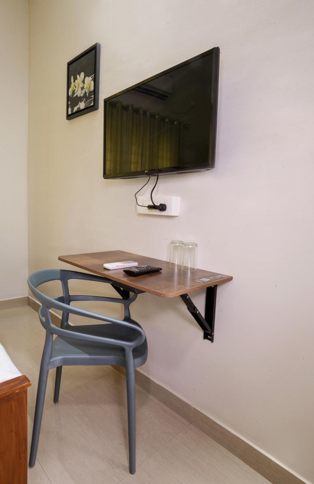 Swapna Home Suites Недумбассери Экстерьер фото